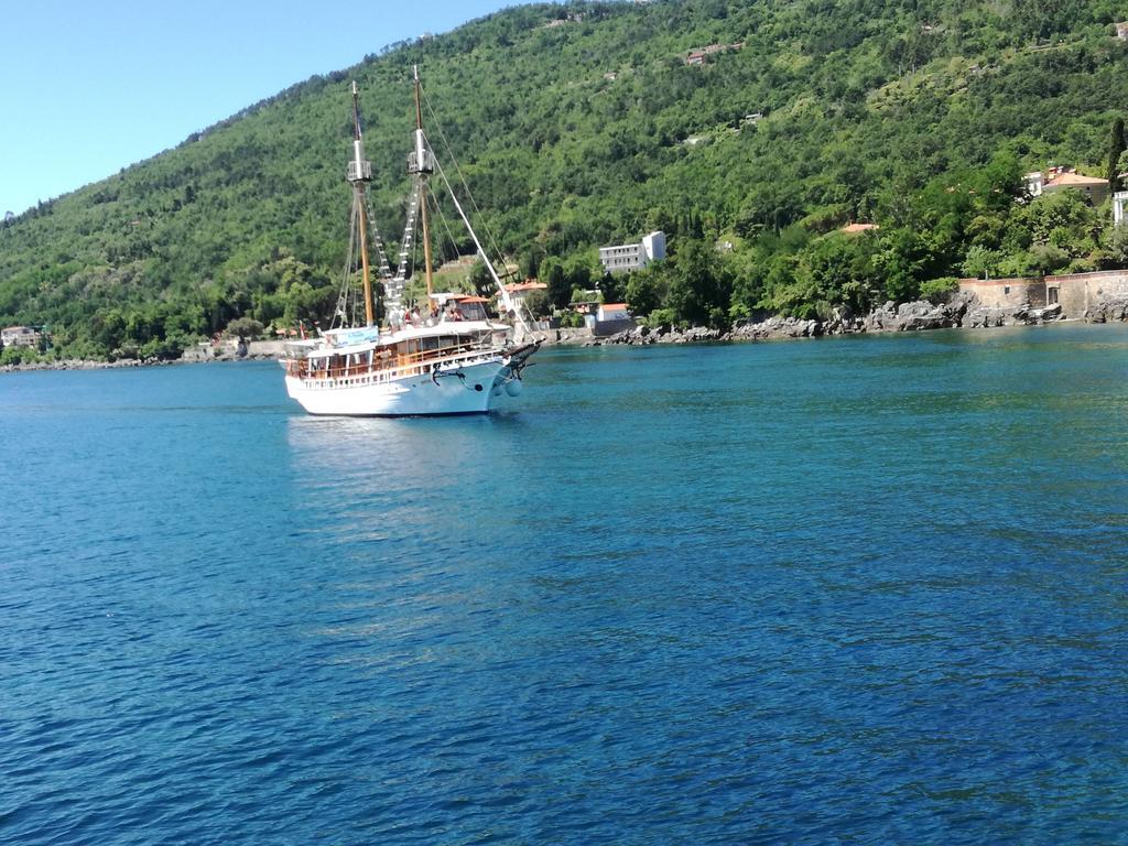 Apartment Opatija Ловран Екстериор снимка
